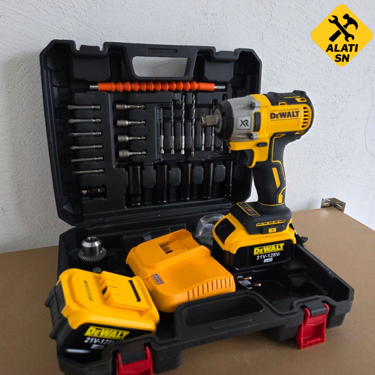 Aku udarni odvijač / bušilica DeWalt sa dodatnim alatom - 128 V